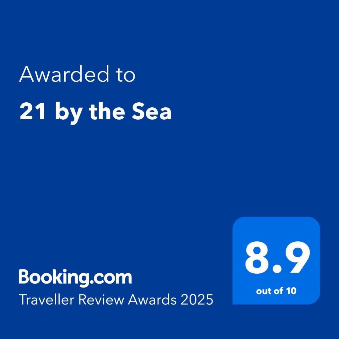 21 By The Sea Apartman Mamaia Kültér fotó