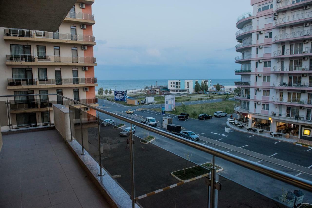 21 By The Sea Apartman Mamaia Kültér fotó